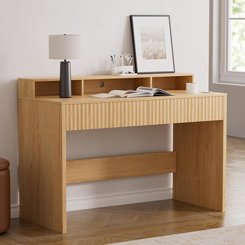 Fluted Office Desk with Storage Shelf, 47\